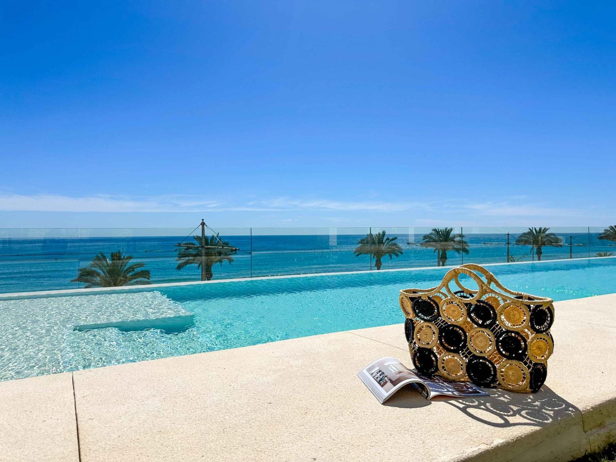 Lantia. Amaneceres De Ensueno Y Piscina Con Vistas El Campello Exterior foto
